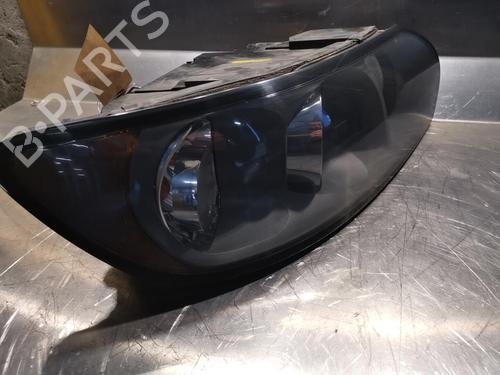 Used Right headlight VOLVO V50 (545) 2.0 D (136 hp) 20920257
