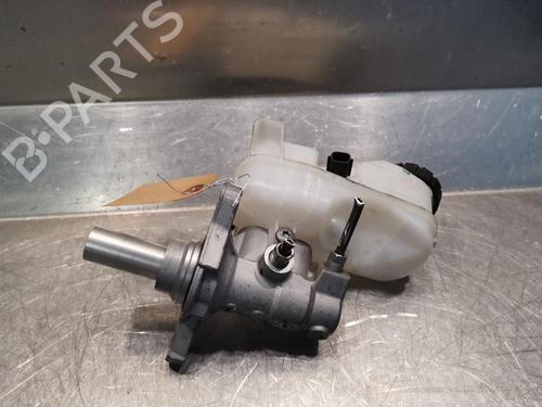 Used Brake master cylinder DACIA DUSTER (HM_) 1.3 TCe 150 4x4 (HMM3) (150 hp) 20921096