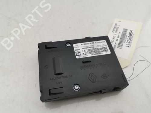 Card reader RENAULT GRAND SCÉNIC III (JZ0/1_) 1.9 dCi (JZ0J, JZ0N, JZ1K, JZ1S) | BP31018893E4
