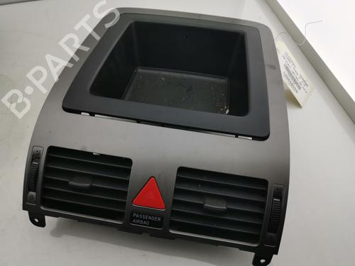 Grille d'aération VW TOURAN (1T1, 1T2) 1.9 TDI (105 hp) 31953537