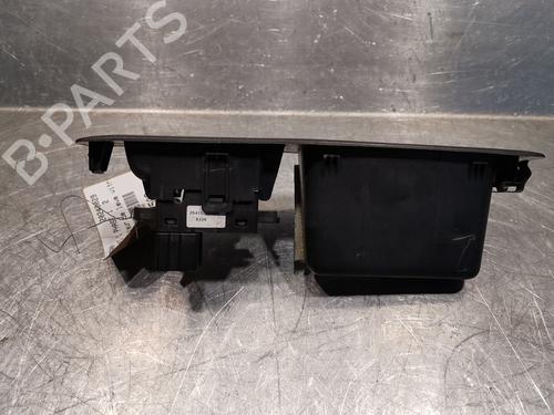 Venstre bak elrute bryter NISSAN QASHQAI I (J10, NJ10) 2.0 dCi All-wheel Drive (150 hp) 20920823