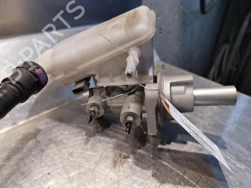 Brake master cylinder FORD FIESTA VI (CB1, CCN) 1.4 TDCi | BP20923663M77 