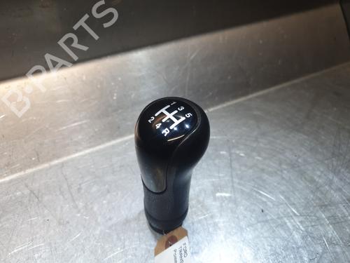 Used Shift knob Shift knob FORD TRANSIT CONNECT (P65_, P70_, P80_) 1.8 Di (75 hp) 21215759 21215759