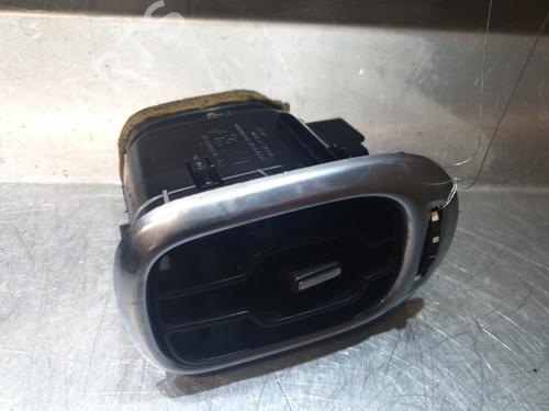 Used Air vent CITROËN C3 Picasso (SH_) 1.4 VTi 95 (SH8FSC, SH8FP0, SH8FP6) (95 hp) 27631840