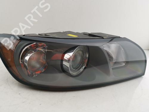 Lyskaster høyre VOLVO V50 (545) 2.0 D (136 hp) 32443802