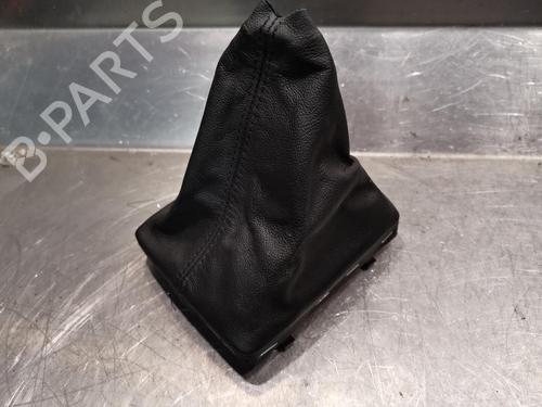Used Shift knob Shift knob AUDI A3 (8V1, 8VK) 2.0 TDI (150 hp) 21215325 21215325
