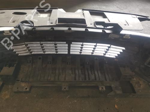 Zderzak przedni RENAULT MEGANE III Hatchback (BZ0/1_, B3_) 1.5 dCi (BZ0C) | BP30002009C7