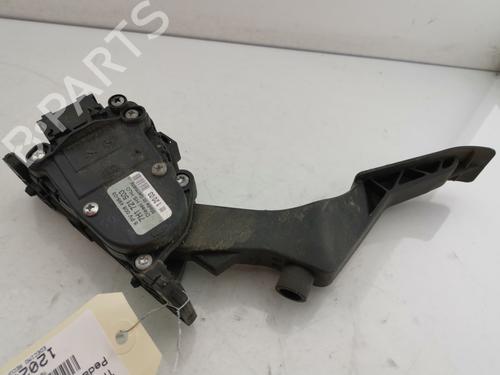 pedal-vw-transporter-t5-bus-7hb-7hj-7eb-7ej-2003-2004-2005-2006-2007-2008-2009-2010-2011-2012-2013-2014-2015-2016-32030509 main image