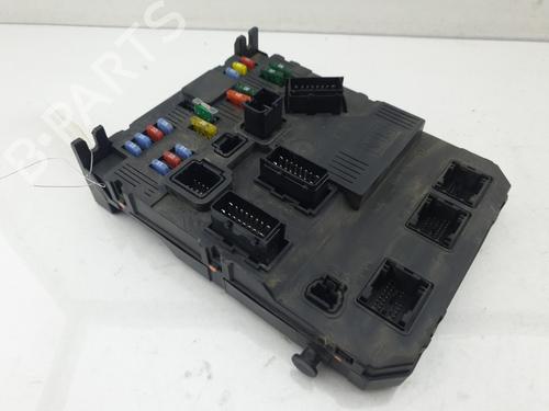 fuse-box-peugeot-partner-mpv-5_-g_-1996-36441743 main image