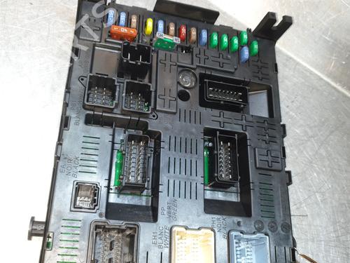 Used Fuse box Fuse box CITROËN C4 Picasso I MPV (UD_) 1.6 HDi (109 hp) 21166885 21166885