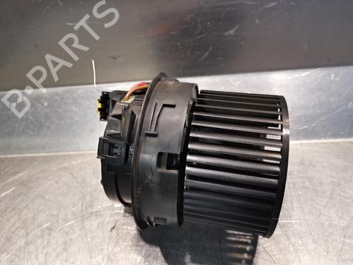 Heater blower motor DACIA DUSTER (HM_) 1.3 TCe 150 4x4 (HMM3) | BP20921068M62 