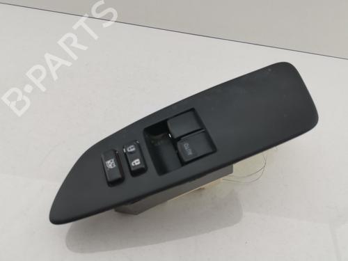 Used Left front window switch TOYOTA AURIS (_E15_) 1.4 D-4D (NDE150_, NDE150R) (90 hp) 27986496