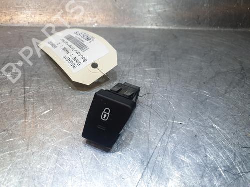 Used Switch PEUGEOT 5008 (0U_, 0E_) 2.0 HDi 150 / BlueHDi 150 (150 hp) 26005921