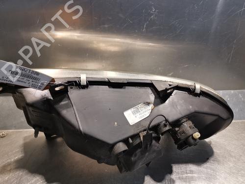 Right headlight RENAULT MASTER II Van (FD) 2.5 dCi 120 | BP20917873C29 