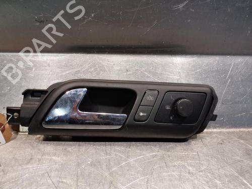 Used Front left interior door handle VW POLO IV (9N_, 9A_) 1.2 12V (64 hp) 20918119