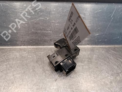 Used Right rear window switch Right rear window switch VOLVO S60 I (384) 2.4 D (163 hp) 20919953 20919953