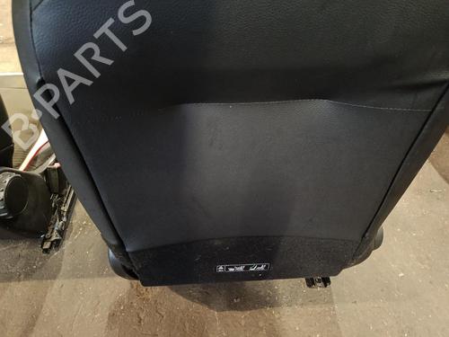 Right front seat RENAULT TWINGO III (BCM_, BCA_) 0.9 TCe 90 (BCM9, BCM2) | BP40200273C16 - Image 4