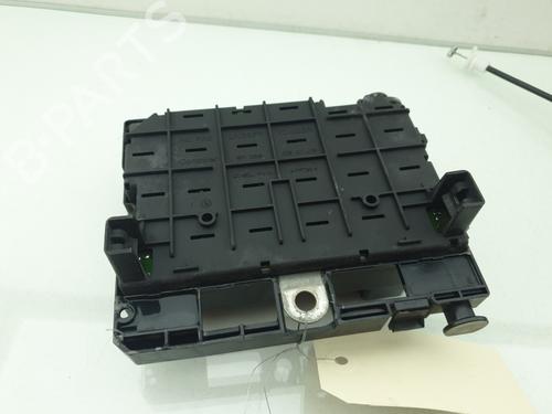 Used Fuse box Fuse box 38637512 38637512
