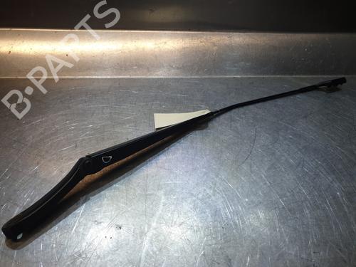 Used Front windshield wiper arm SKODA FABIA III (NJ3) 1.4 TDI (90 hp) 24118083