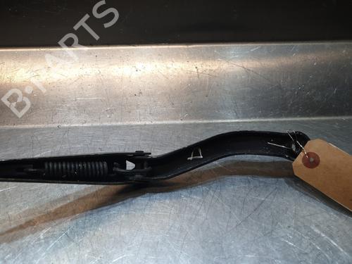 front-windshield-wiper-arm-opel-corsa-e-x15-2014-23796623 main image