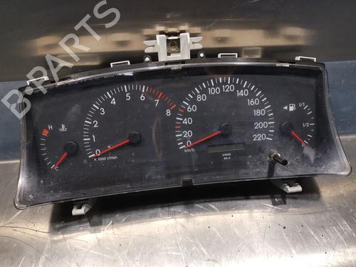 Used Instrument cluster TOYOTA COROLLA (_E12_) 1.4 VVT-i (ZZE120_, ZZE120R) (97 hp) 20924137
