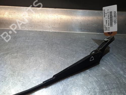 Front windshield wiper arm PEUGEOT 3008 I MPV (0U_) 1.6 HDi | BP23796397C143 
