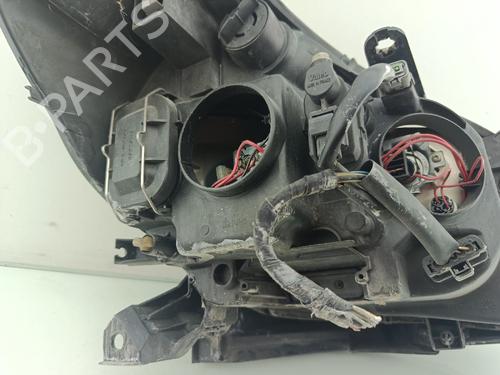left-headlight-renault-clio-iii-br01-cr01-2005-2006-2007-2008-2009-2010-2011-2012-2013-2014-40450158 main image
