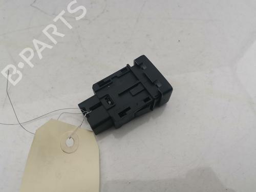 switch-suzuki-sx4-s-cross-jy-2013-29860526 main image