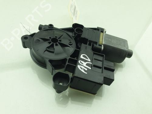 Used Right rear window motor Right rear window motor 39428743 39428743