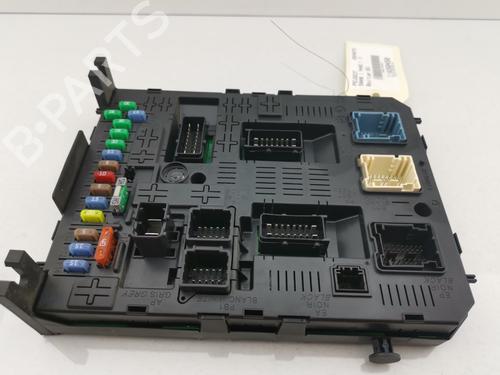 Used Fuse box PEUGEOT 5008 (0U_, 0E_) 2.0 HDi 150 / BlueHDi 150 (150 hp) 27888872
