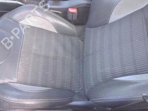 Sæde venstre fortil PEUGEOT 2008 I (CU_) 1.2 VTi (82 hp) 32368400