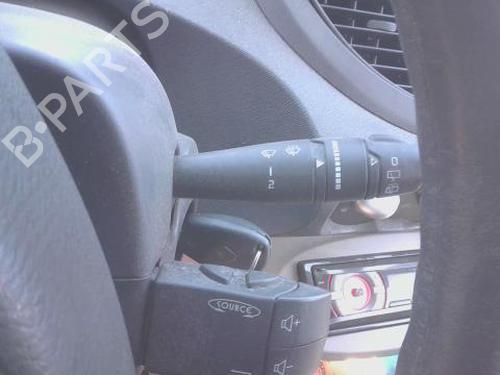 Used Steering column stalk RENAULT TWINGO II (CN0_) 1.5 dCi (CN0E) (64 hp) 28473322
