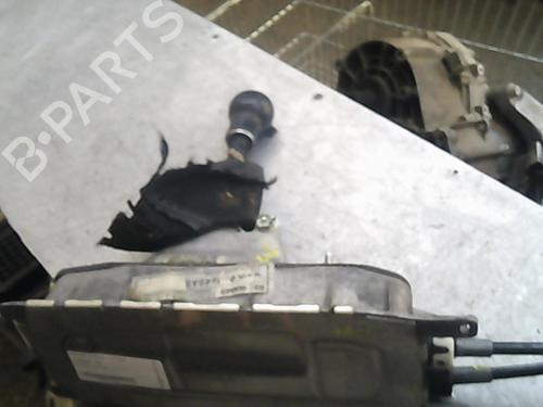 Used Gear lever SEAT LEON (1P1) 1.9 TDI (105 hp) 22037175
