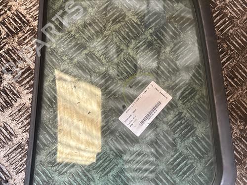 Used Rear right door window Rear right door window 37452765 37452765