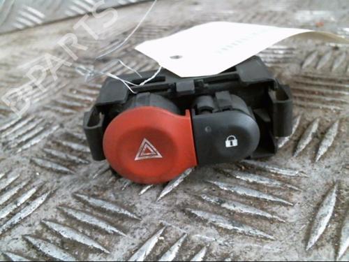 Used Warning switch RENAULT CLIO III (BR0/1, CR0/1) 1.5 dCi (BR0H, CR0H, CR1S, BR1S) (106 hp) 20991580