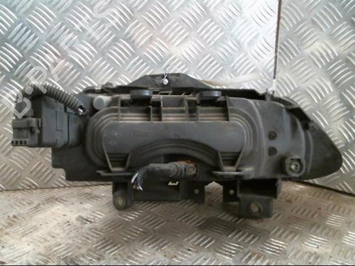 Left headlight RENAULT ESPACE III (JE0_) 2.2 12V TD (JE0E, JE0H, JE0P) | BP25259047C28 