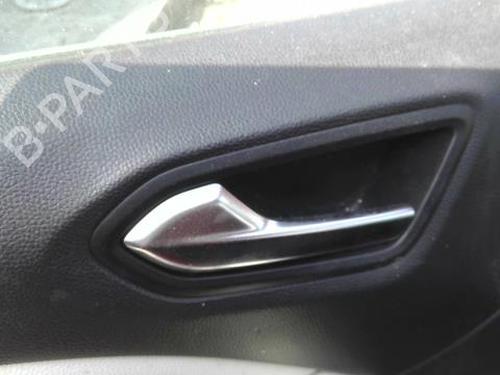Used Front left interior door handle RENAULT CLIO V (B7_) 1.6 E-TECH 140 (B7MU) (140 hp) 27150279