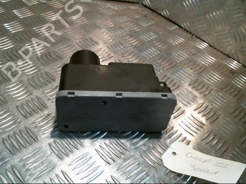 Used Electronic module VW GOLF III (1H1) 1.9 D (64 hp) 22035326
