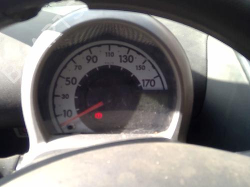 Used Instrument cluster PEUGEOT 107 (PM_, PN_) 1.0 (68 hp) 26031329