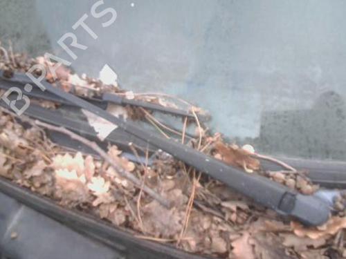 Used Front windshield wiper arm BMW 3 (E30) 324 td (115 hp) 32525071