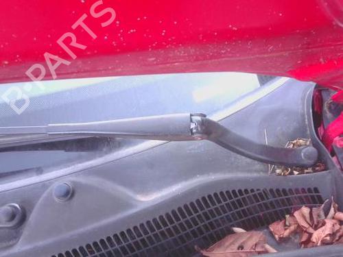 Used Front windshield wiper arm OPEL CORSA D (S07) 1.2 LPG (L08, L68) (80 hp) 28692171