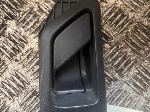 Used Front right interior door handle Front right interior door handle 37196301 37196301
