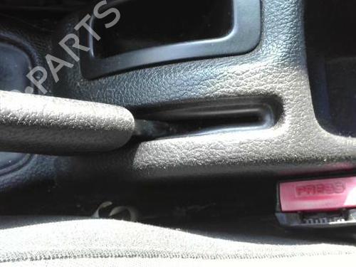 Sikkerhedssele-spænde PEUGEOT 206 Hatchback (2A/C) 1.4 i (75 hp) 27172425