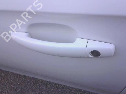 Used Front left exterior door handle OPEL CORSA E (X15) 1.4 Turbo (08, 68) (101 hp) 28709233