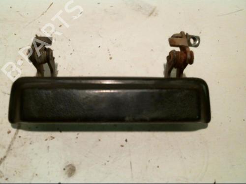 Used Front left exterior door handle MITSUBISHI PAJERO I (L04_G, L14_G) 2.5 TD (L044G, L049G) (95 hp) 22041272