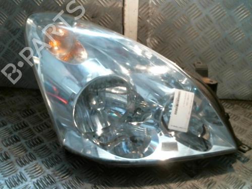 Used Right headlight TOYOTA COROLLA Verso (ZER_, ZZE12_, R1_) 2.2 D-4D (AUR10_, AUR10R) (136 hp) 20986696