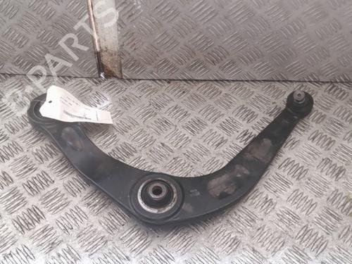 Venstre fortil bærearm PEUGEOT 206 Hatchback (2A/C) 1.4 i (75 hp) 28495548