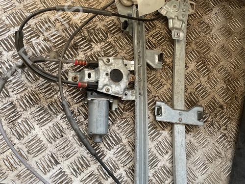 Used Front right window mechanism Front right window mechanism PEUGEOT PARTNER MPV (5_, G_) [1996-2026] 33743033 33743033