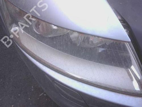 Faro derecho Faro derecho 39083368 39083368