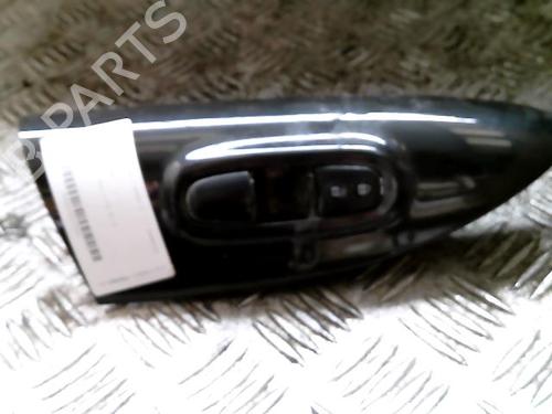 Used Right front window switch NISSAN JUKE (F15) 1.2 DIG-T (115 hp) 21517315